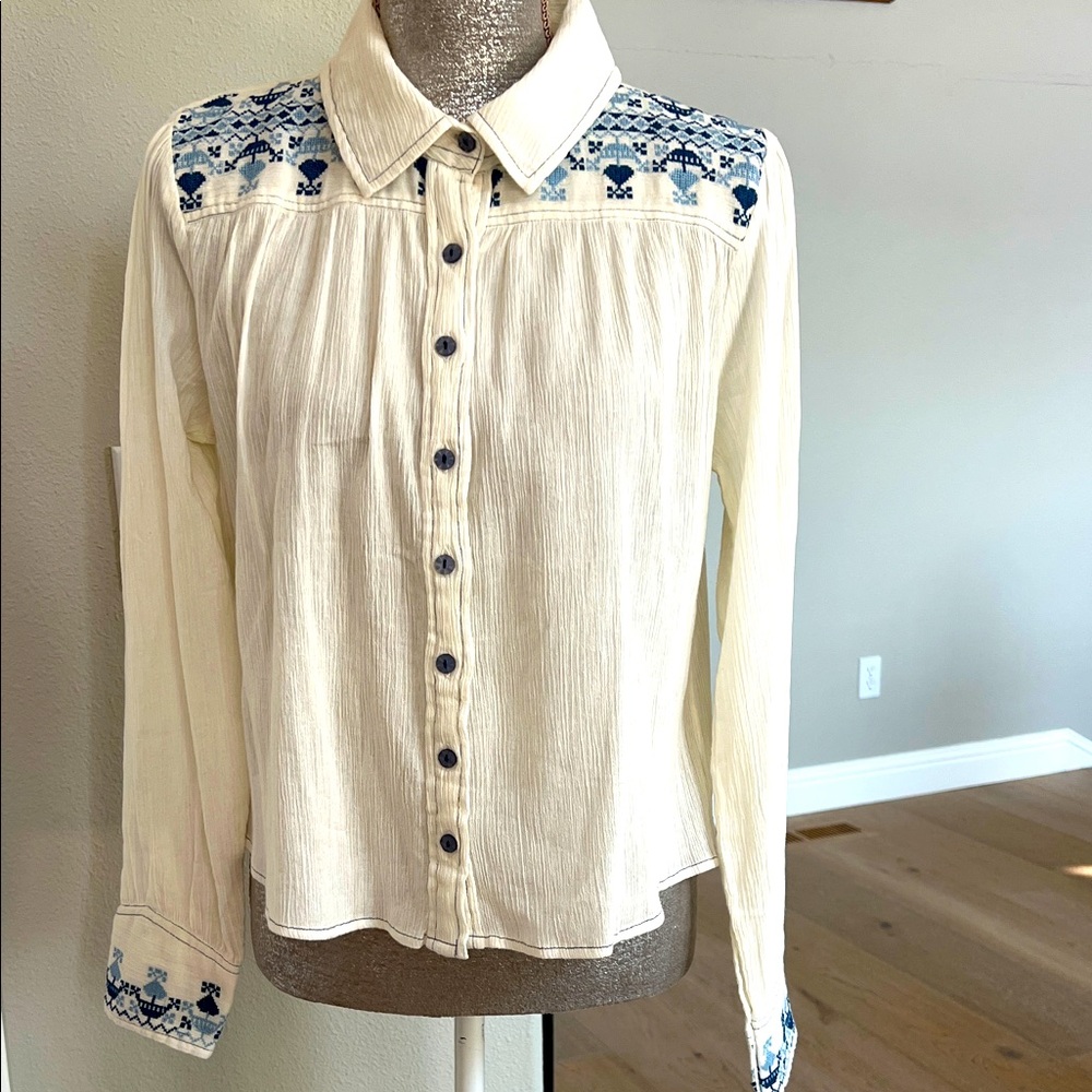 NWT Faherty Pompano Top Shirt crinkled gauze embroidered Medium